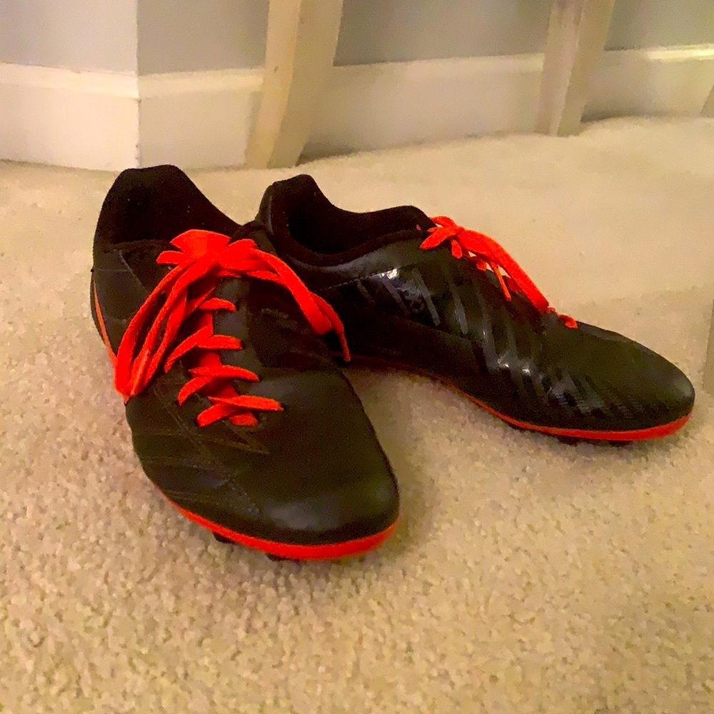 Nike | Soccer Cleats Black with Neon Orange Accents and Laces | Y Size 4